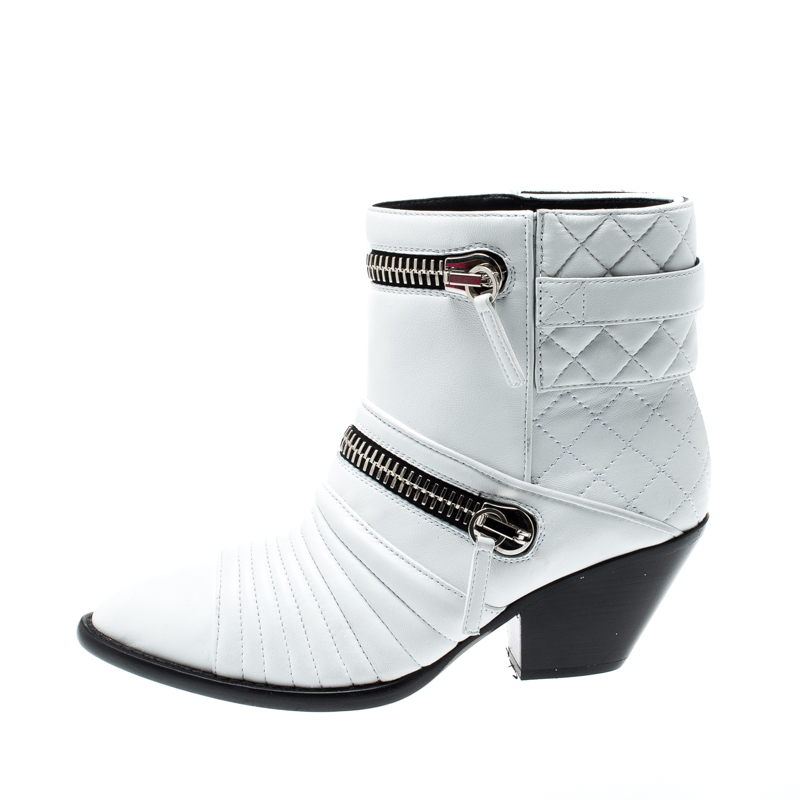 

Giuseppe Zanotti White Quilted Leather Ankle Boots Size