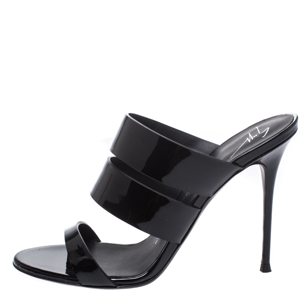 

Giuseppe Zanotti Black Patent Leather Strappy Slide Sandals Size