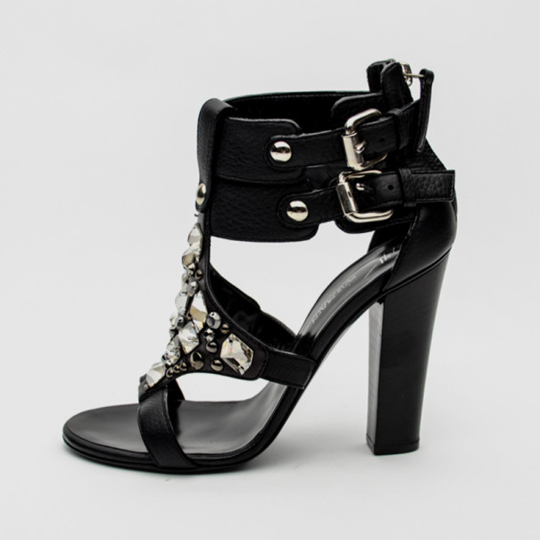 

Giuseppe Zanotti For Pierre Balmain Black Leather Embellished Buckle Sandals Size