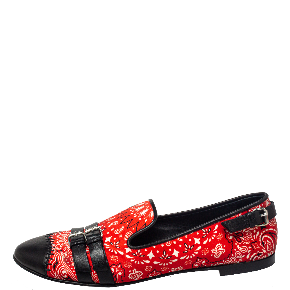 

Giuseppe Zanotti Red/Black Printed Fabric And Leather Buckle Detail Smoking Slippers Size