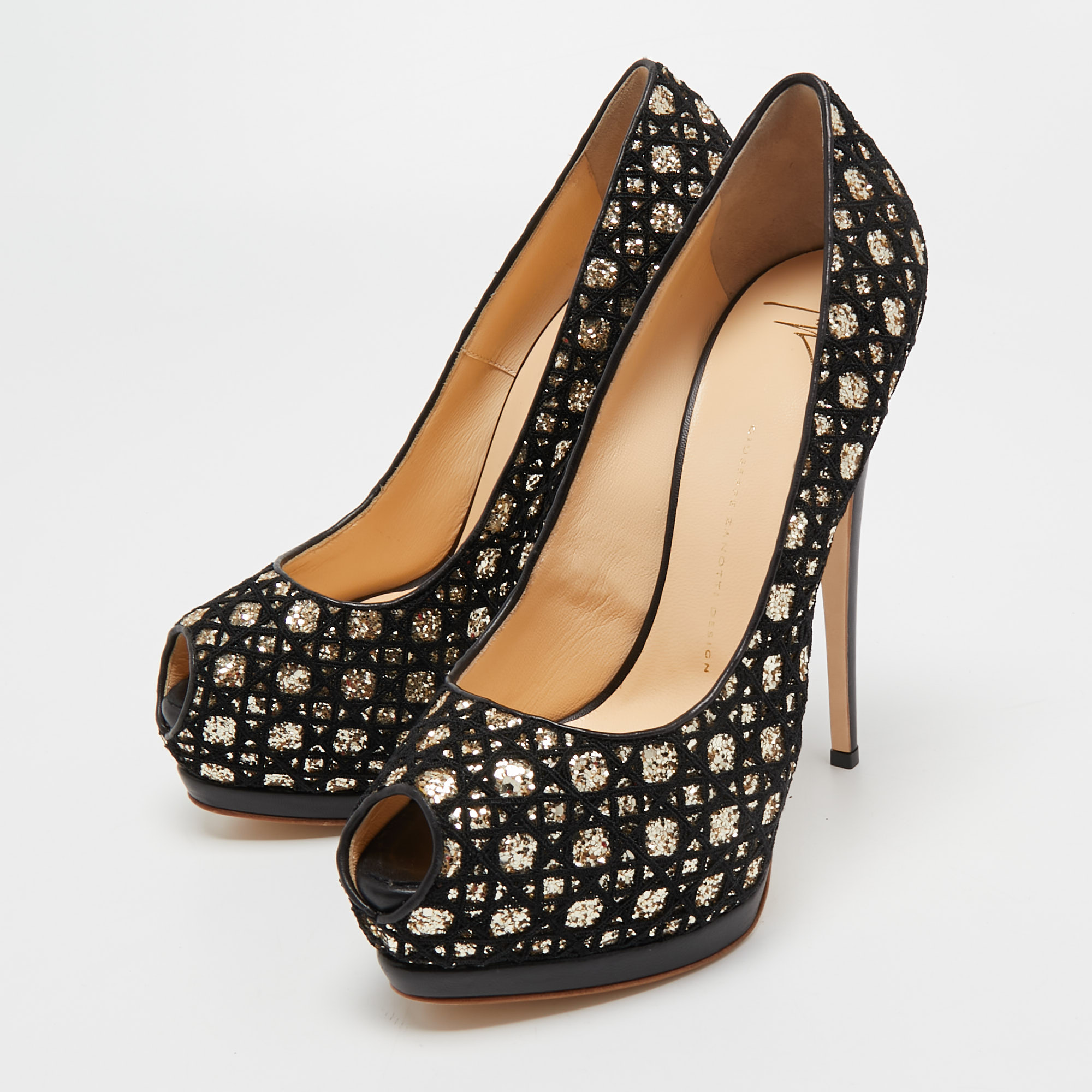 

Giuseppe Zanotti Black Suede and Leather Platform Pumps Size