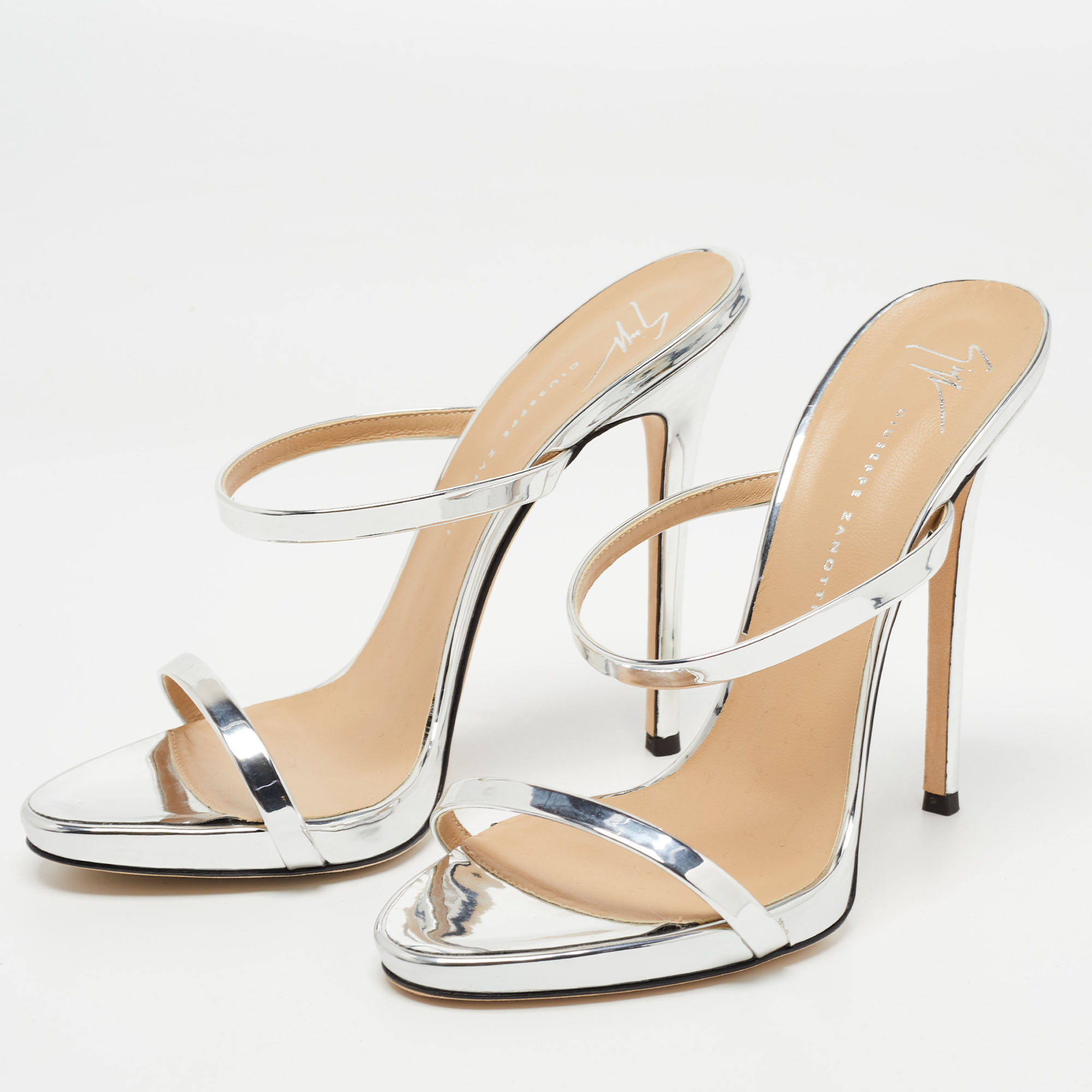 

Giuseppe Zanotti Silver Leather Darsey Slide Sandals Size