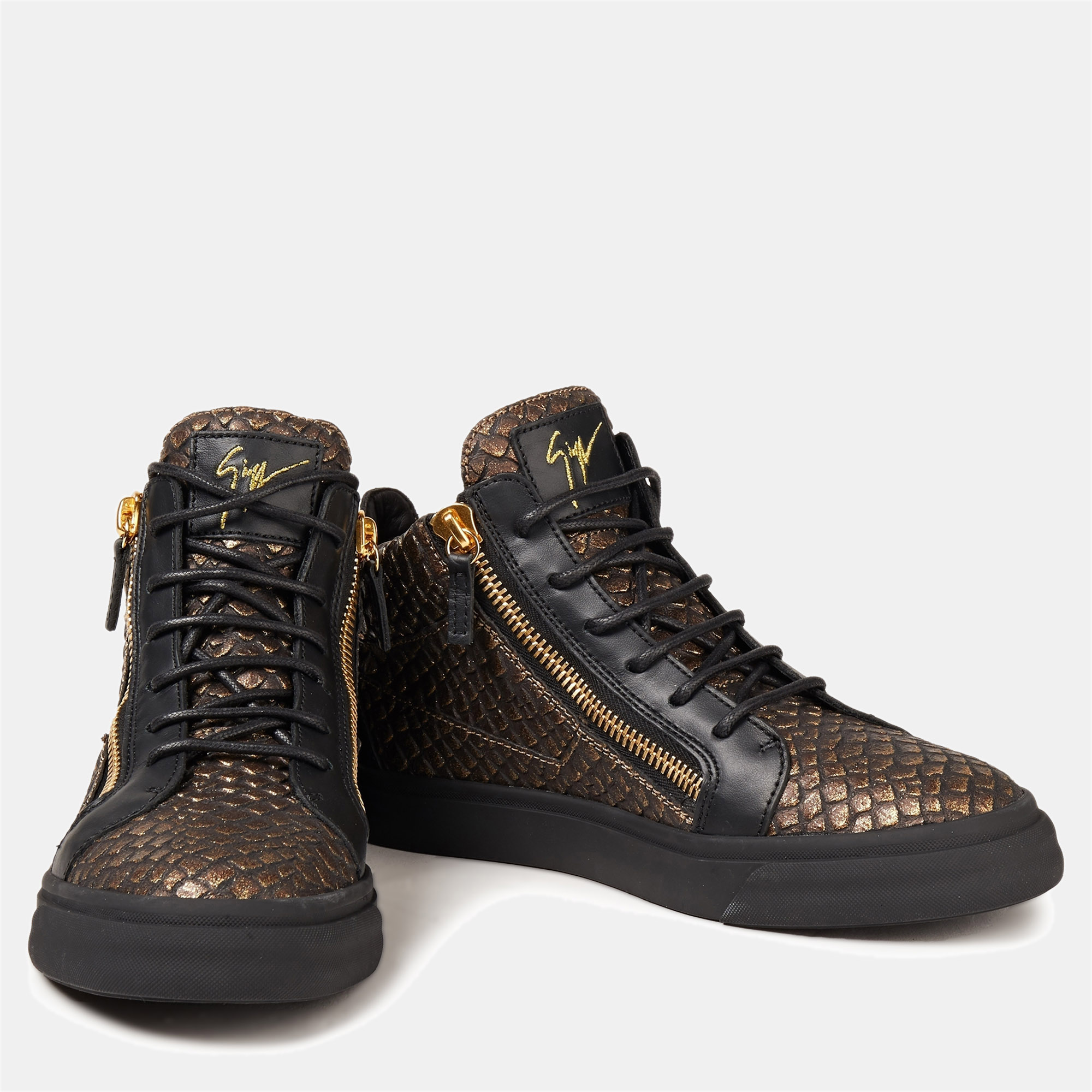 

Giuseppe Zanotti Calf Leather Fashion Sneakers, Black