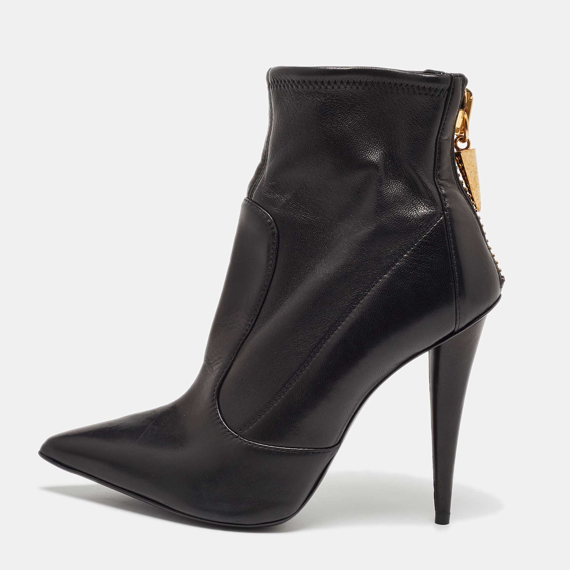 

Giuseppe Zanotti Black Leather Shark Tooth Pointed Toe Ankle Boots Size