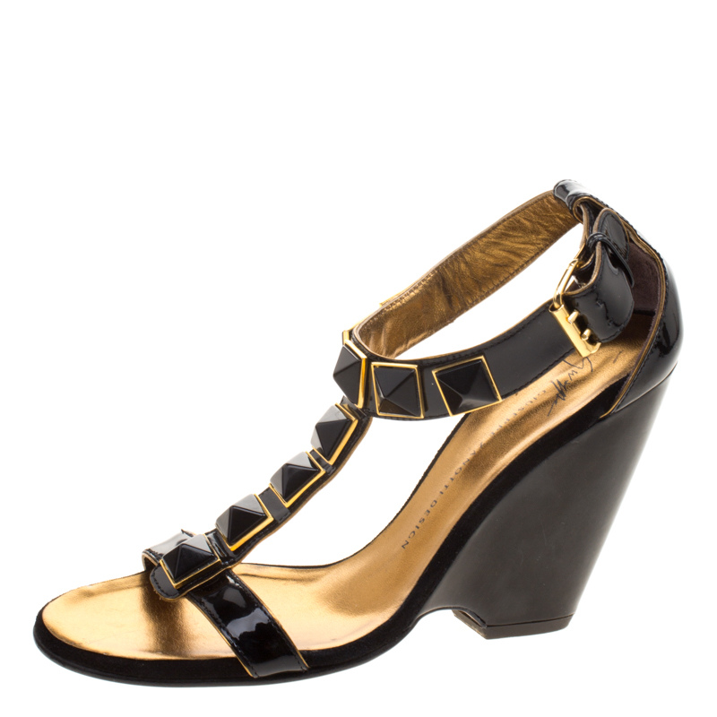 Pre Owned Giuseppe Zanotti Black Patent Leather Stud Embellished T Strap Wedge Sandals Size 35