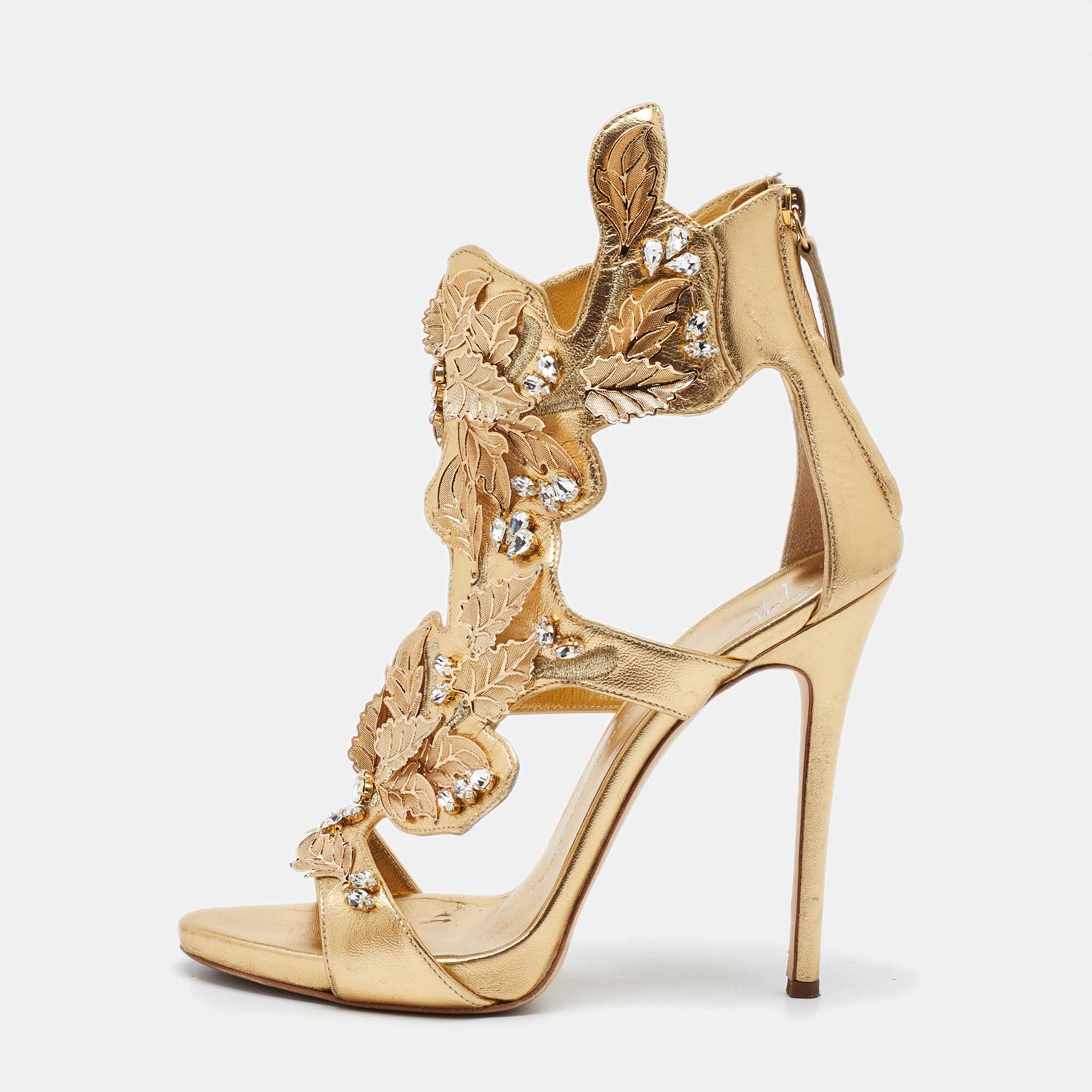 

Giuseppe Zanotti Gold Leather Coline Embellished Sandals Size