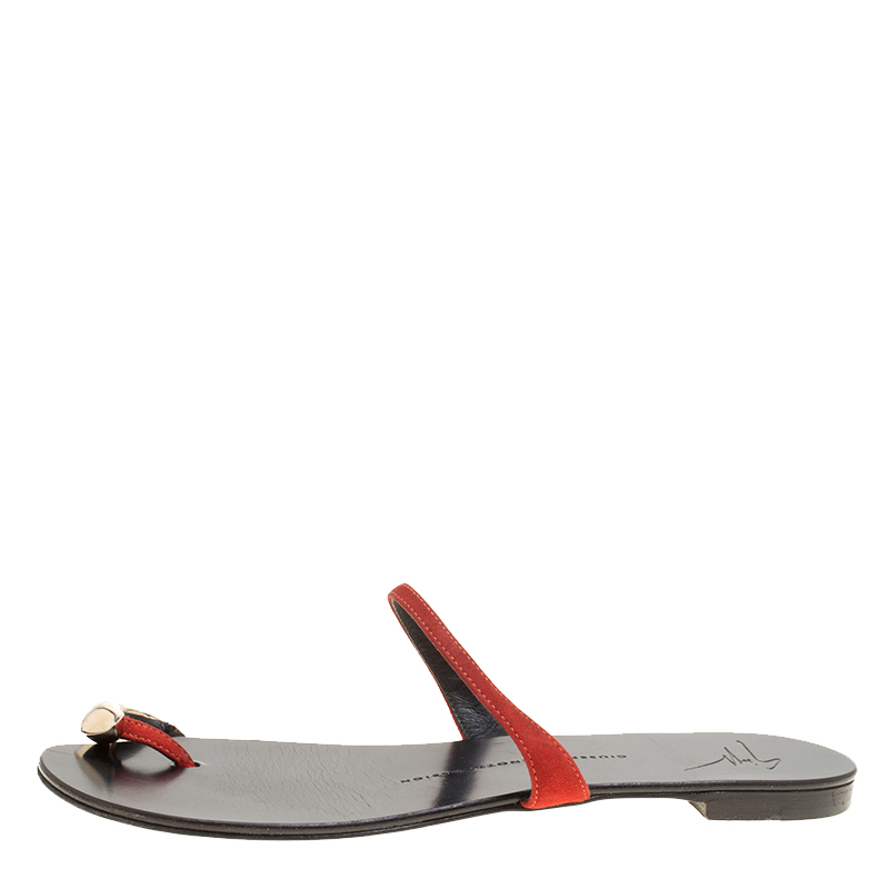 

Giuseppe Zanotti Red Suede Toe Ring Flat Sandals Size