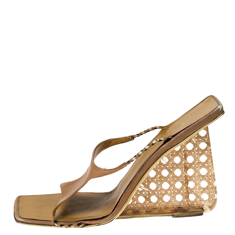 

Giuseppe Zanotti Beige Leather Wedge Sandals Size