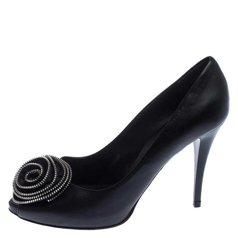 

Giuseppe Zanotti Black Leather Flower Detail Peep Toe Pumps Size