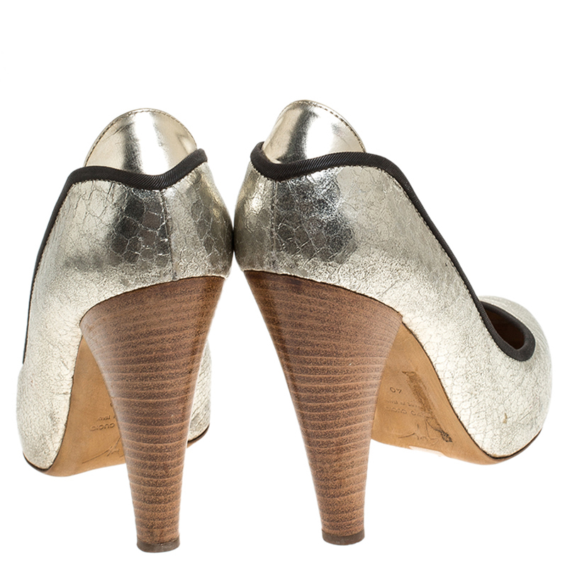 Pre-owned Giuseppe Zanotti Metallic Silver Python Embossed Leather Round Toe Platform Pumps Size 40