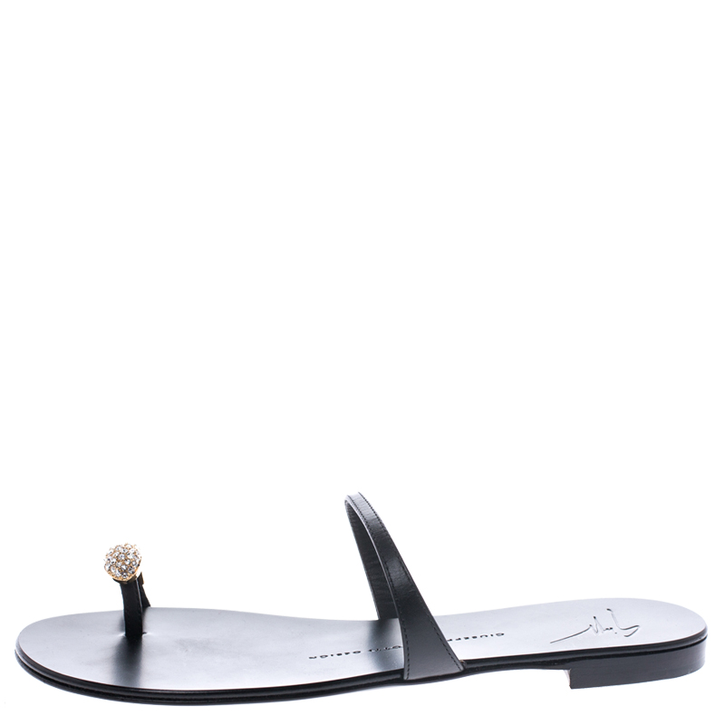 

Giuseppe Zanotti Black Leather Toe Ring Sandals Size