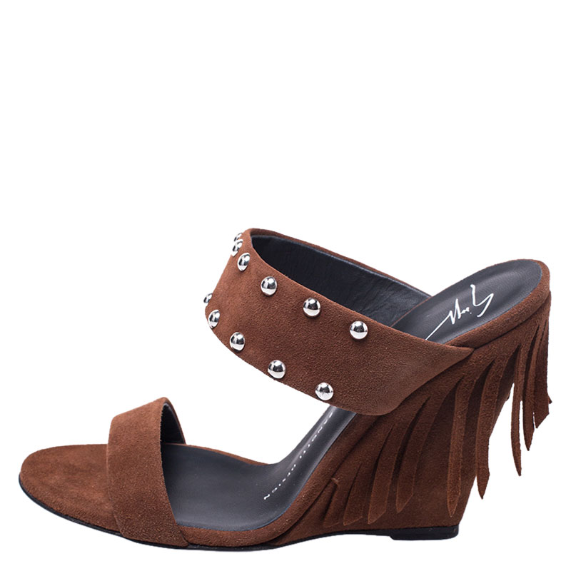 

Giuseppe Zanotti Brown Studded Suede Taline Fringed Wedge Sandals Size