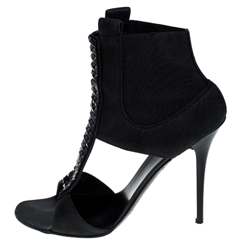 

Giuseppe Zanotti Black Leather and Elastic Band Studded T Strap Sandals Size