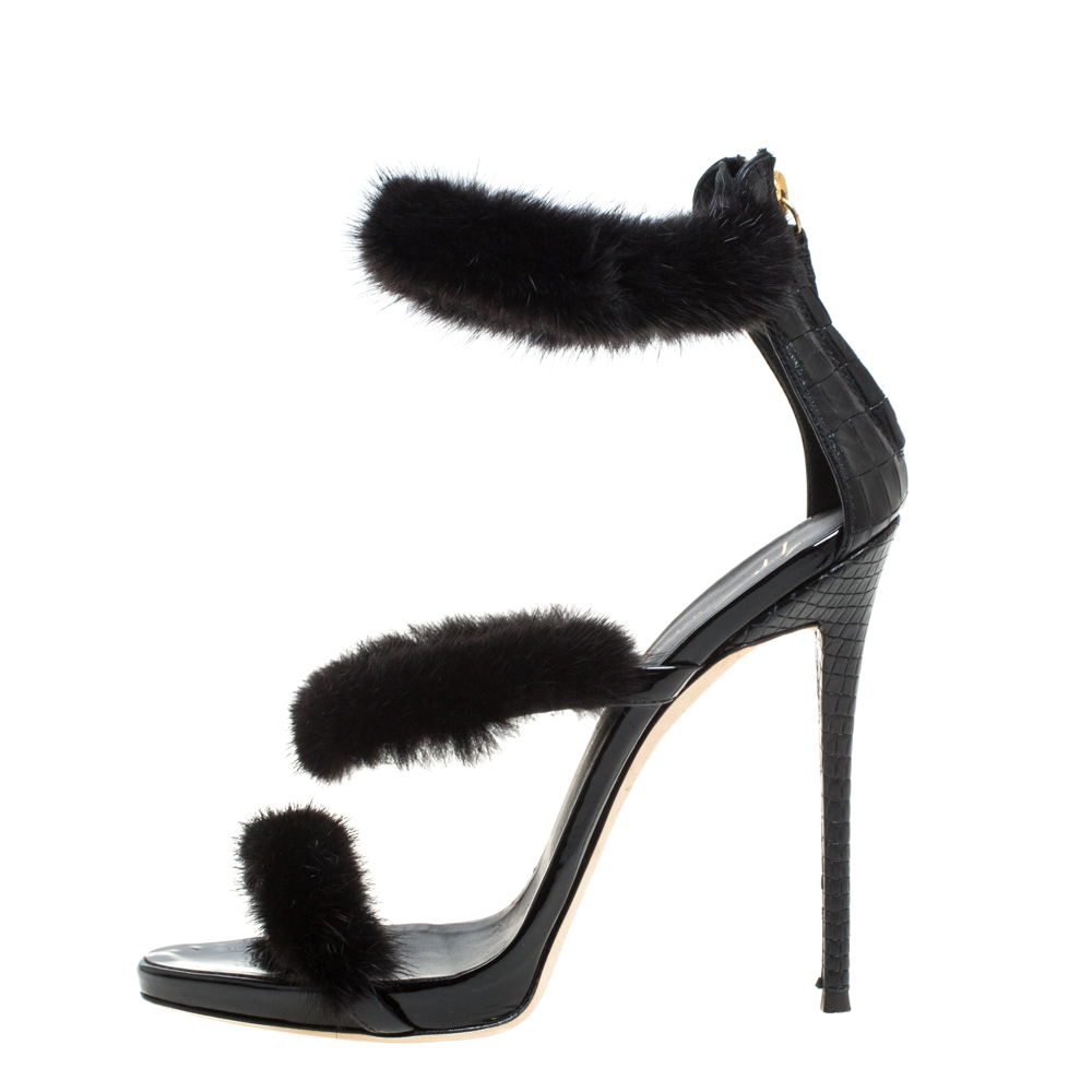 

Giuseppe Zanotti Black Leather and Fur Triple Strap Sandals Size