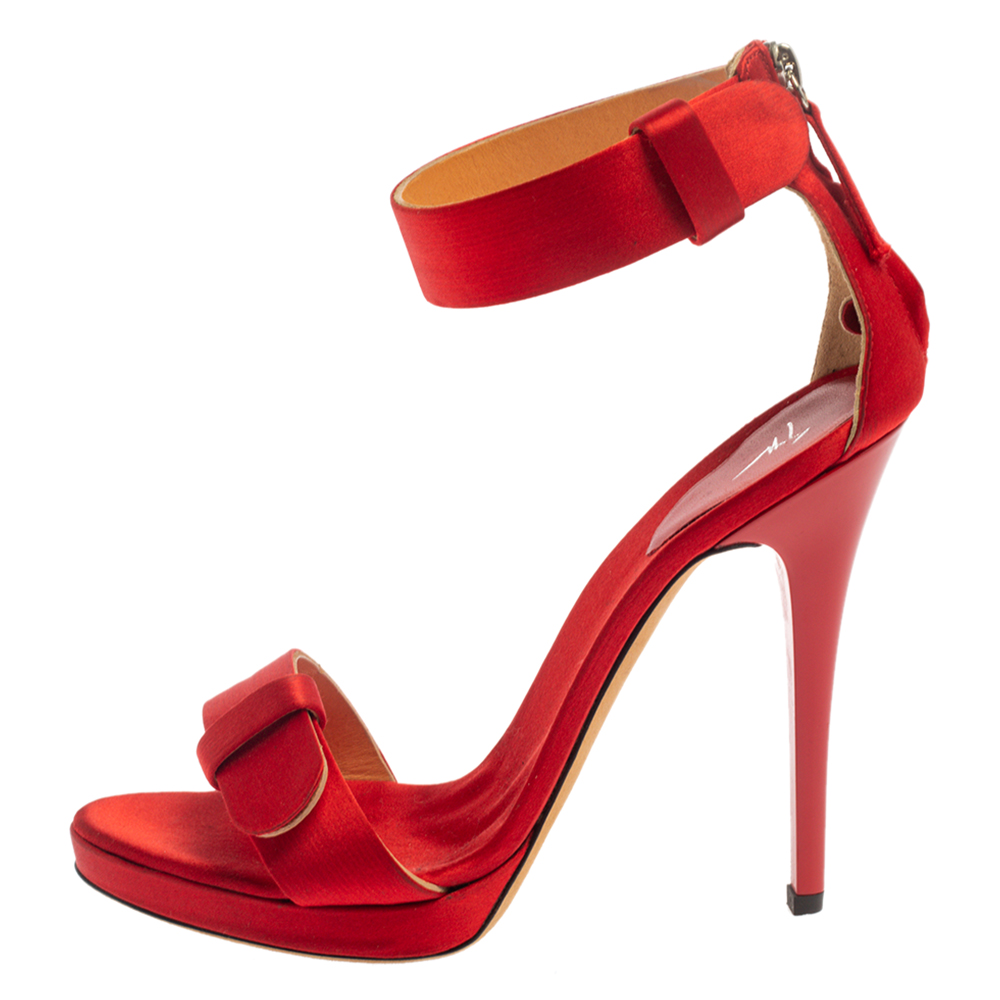 

Giuseppe Zanotti Red Satin Ankle Strap Open Toe Sandals Size