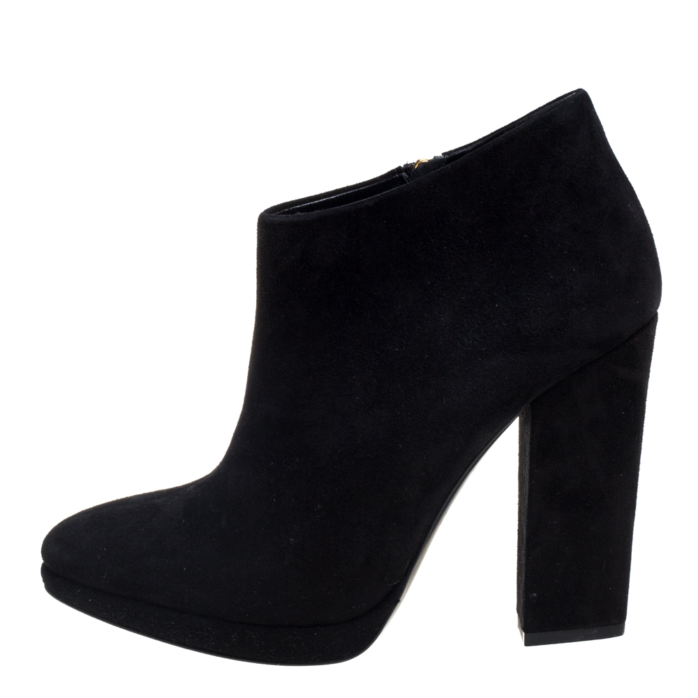 

Giuseppe Zanotti Black Suede Block Heel Ankle Boots Size