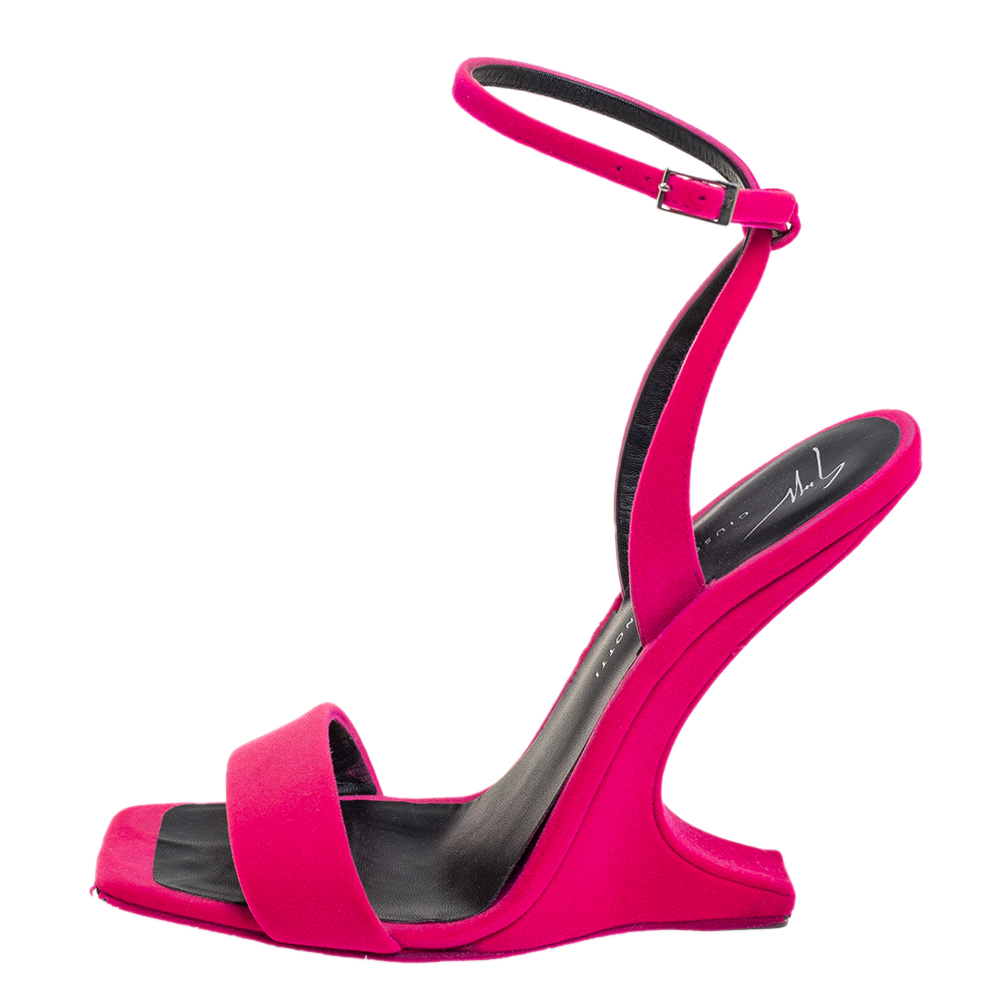 

Giuseppe Zanotti Pink Suede Square Toe Miss Unfinished Sandals Size