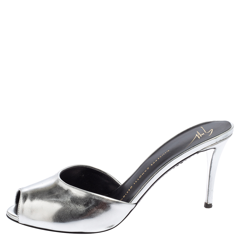 

Giuseppe Zanotti Silver Leather Peep Toe Slide Sandals Size