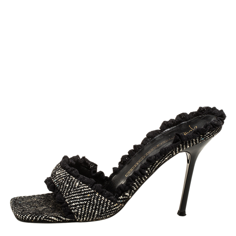 

Giuseppe Zanotti Black Vintage Fabric Square Toe Sandals Size