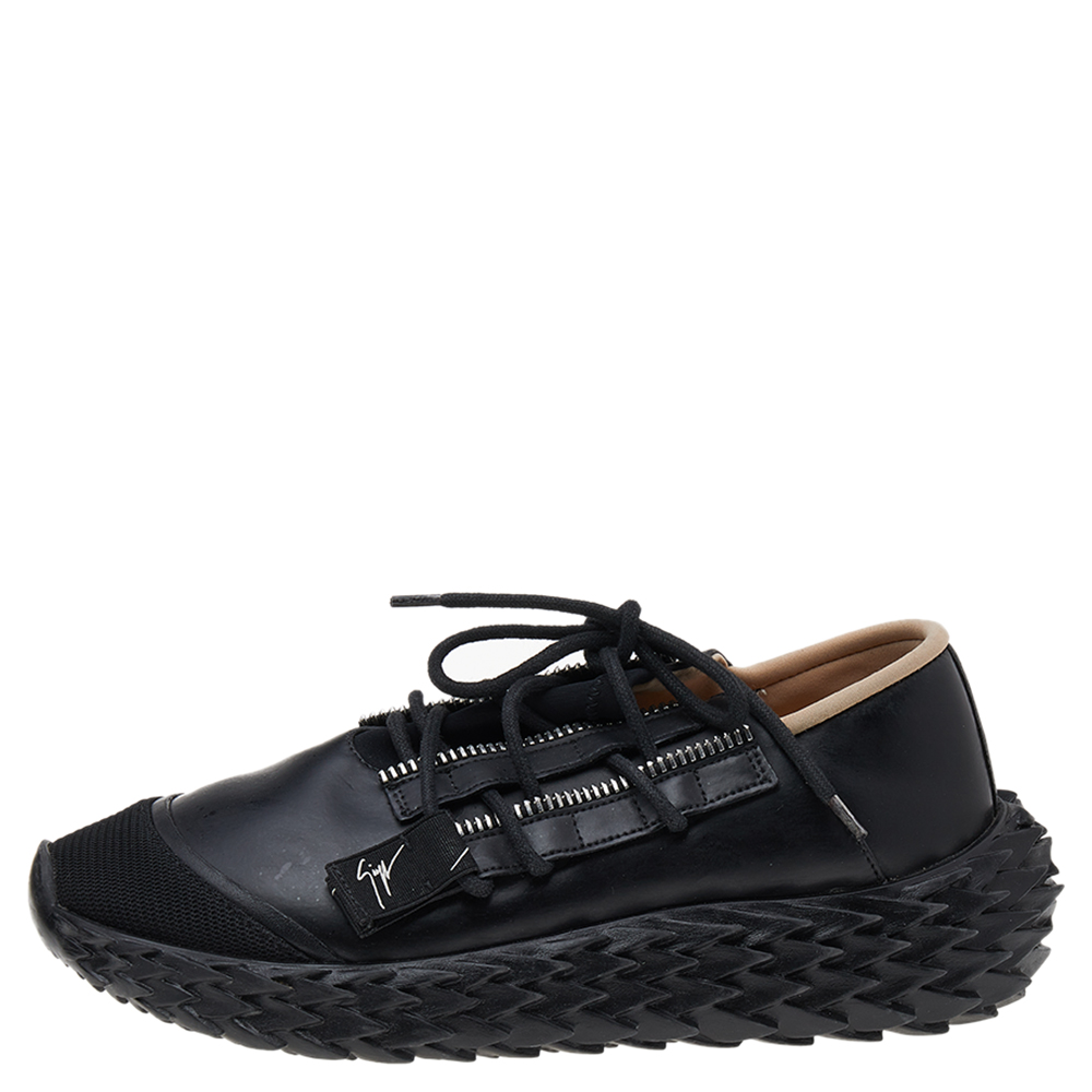 

Giuseppe Zanotti Black Leather Urchin Sneakers Size