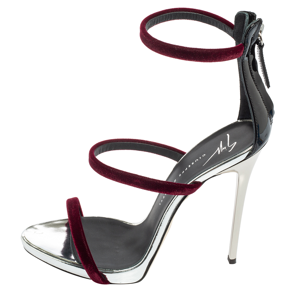 

Giuseppe Zanotti Burgundy Patent Leather and Velvet Harmony Ankle-Strap Sandals Size