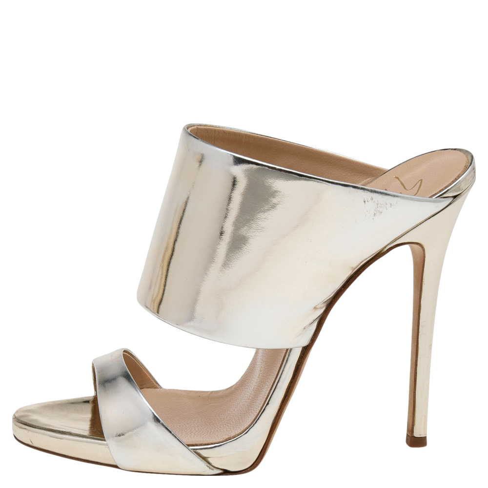 

Giuseppe Zanotti Metallic Gold Leather Andrea Slide Sandals Size