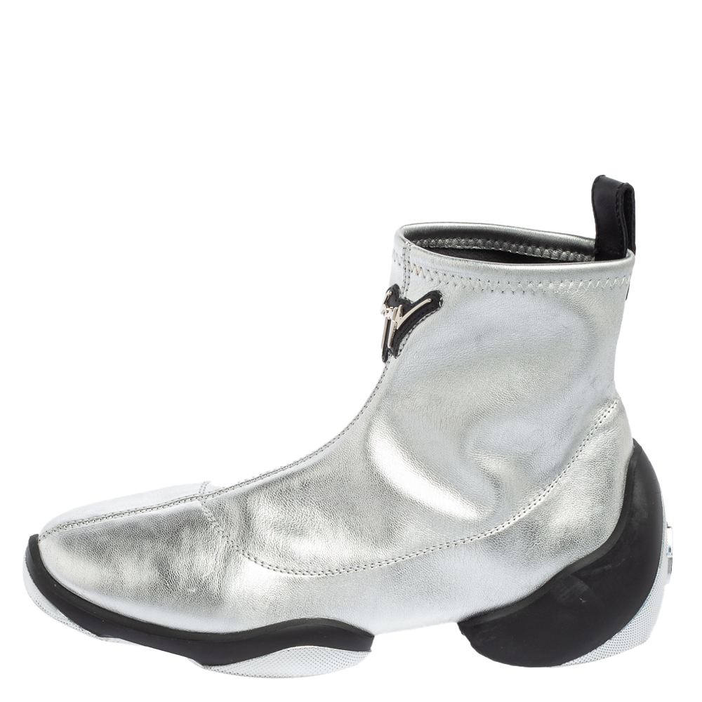

Giuseppe Zanotti Silver Leather Light Jump Ankle Boots Size