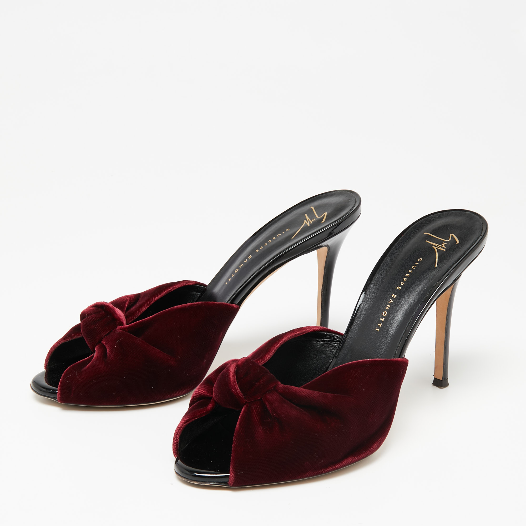 

Giuseppe Zanotti Burgundy Velvet Knot Peep Toe Mules Size