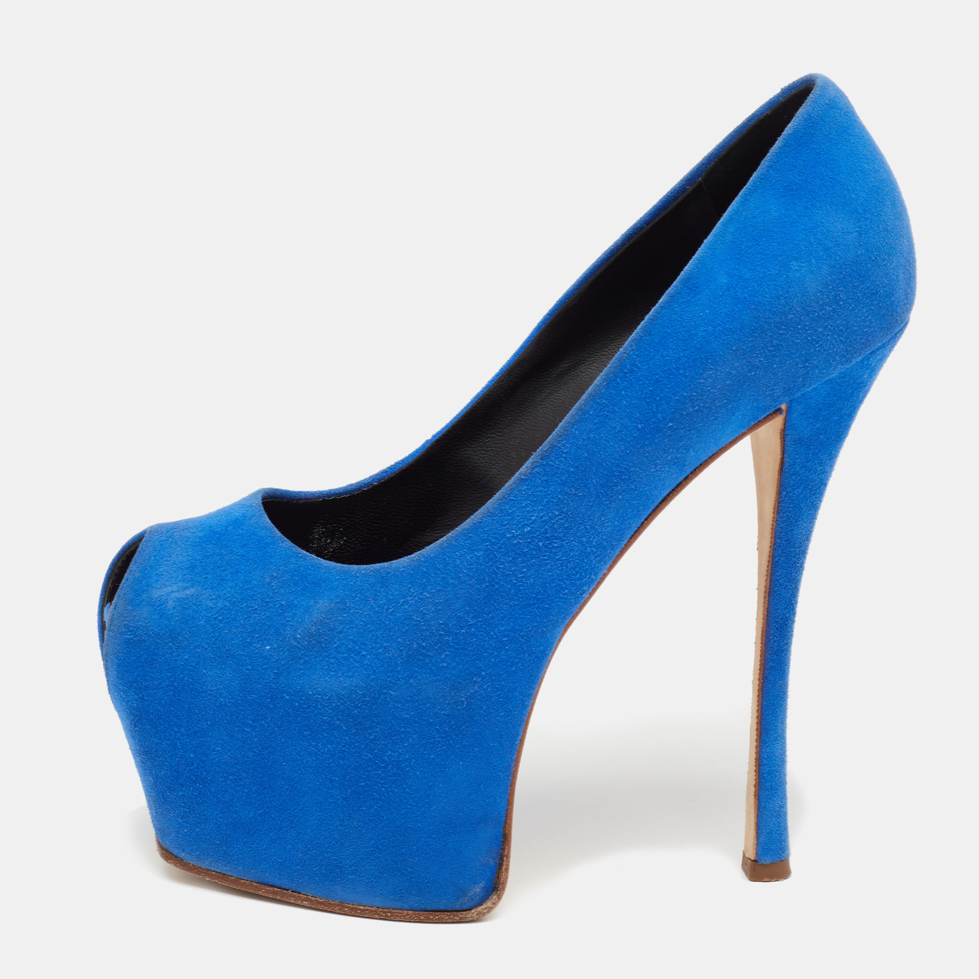 You can never go wrong with these stunning Giuseppe Zanotti pumps. Crafted in Italy they are made from suede and come in a lovely shade of blue. They are styled with peep toes platforms 15 cm heels and a good fit. They are finished with leather insoles and soles.