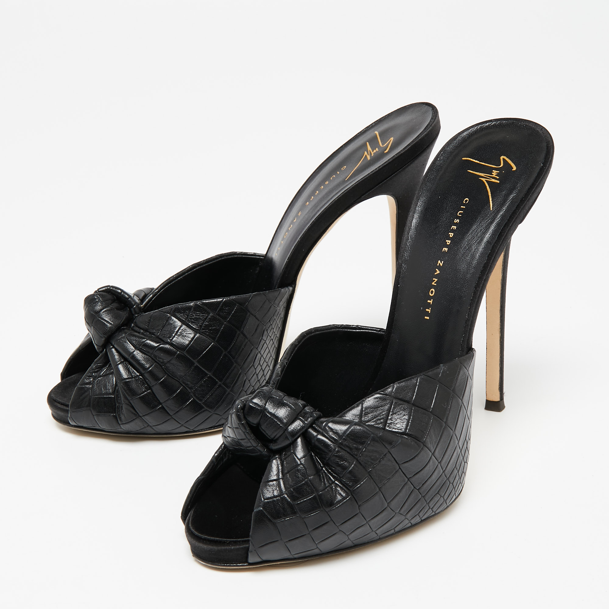 

Giuseppe Zanotti Black Croc Embossed Leather Knotted Slide Sandals Size