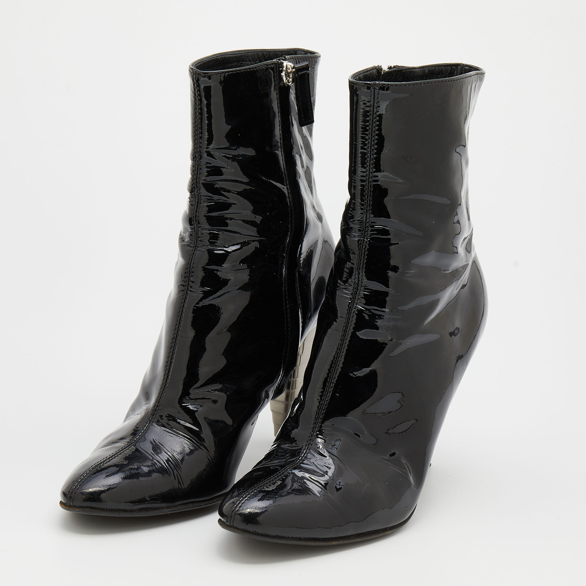 

Giuseppe Zanotti Black Patent Leather Ankle Length Boots Size