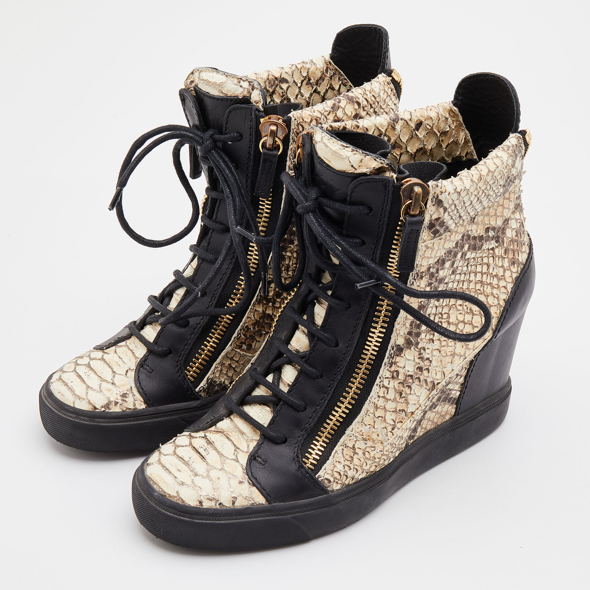 

Giuseppe Zanotti Beige/Black Python Embossed Leather Coby High Top Sneakers Size