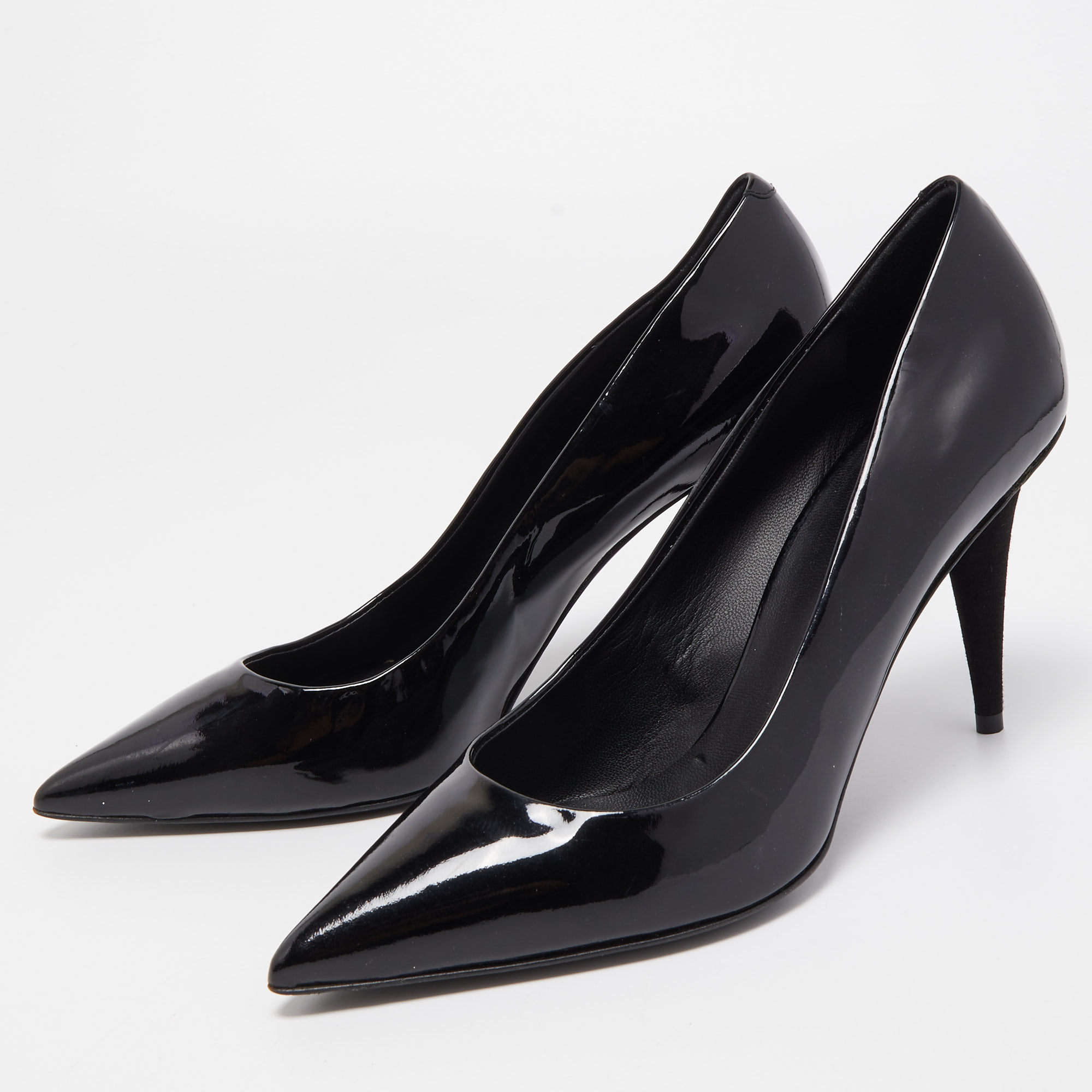 

Giuseppe Zanotti Black Patent Leather Pointed Toe Pumps Size