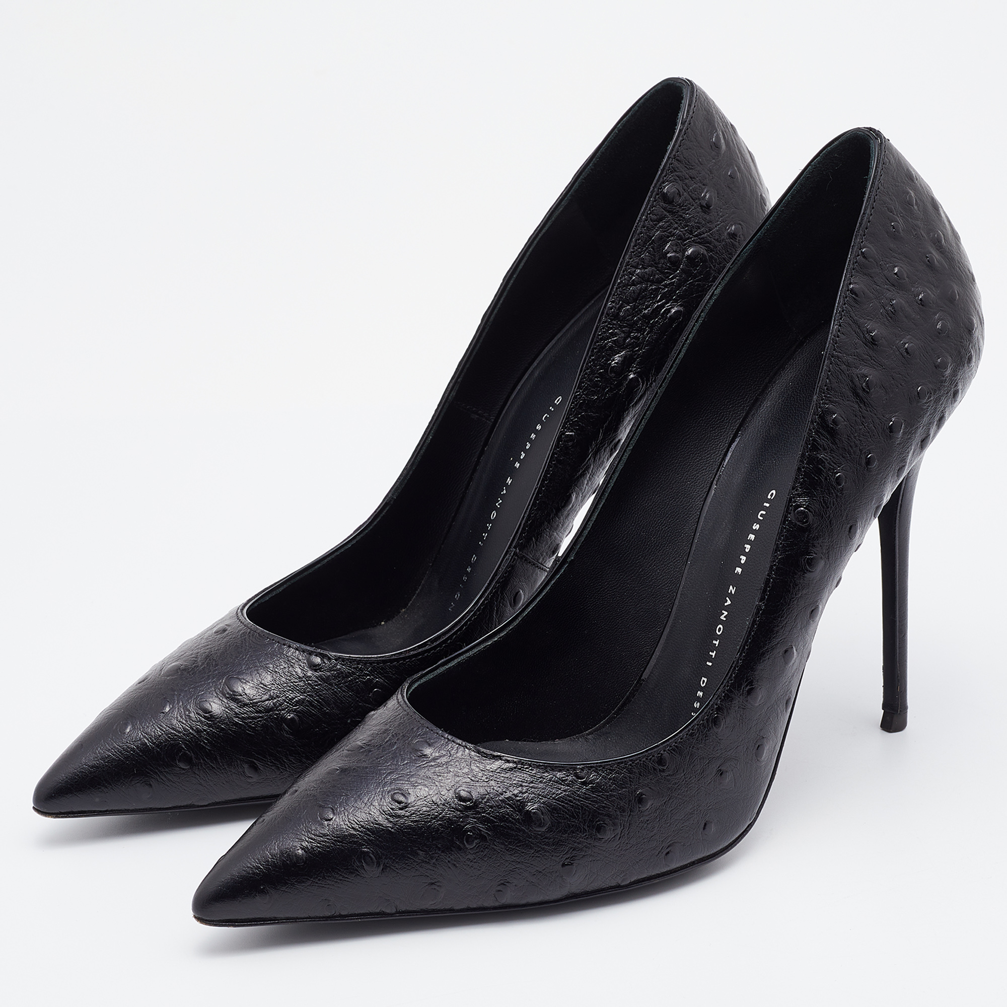 

Giuseppe Zanotti Black Ostrich Embossed Leather Lucrezia Pointed Toe Pumps Size