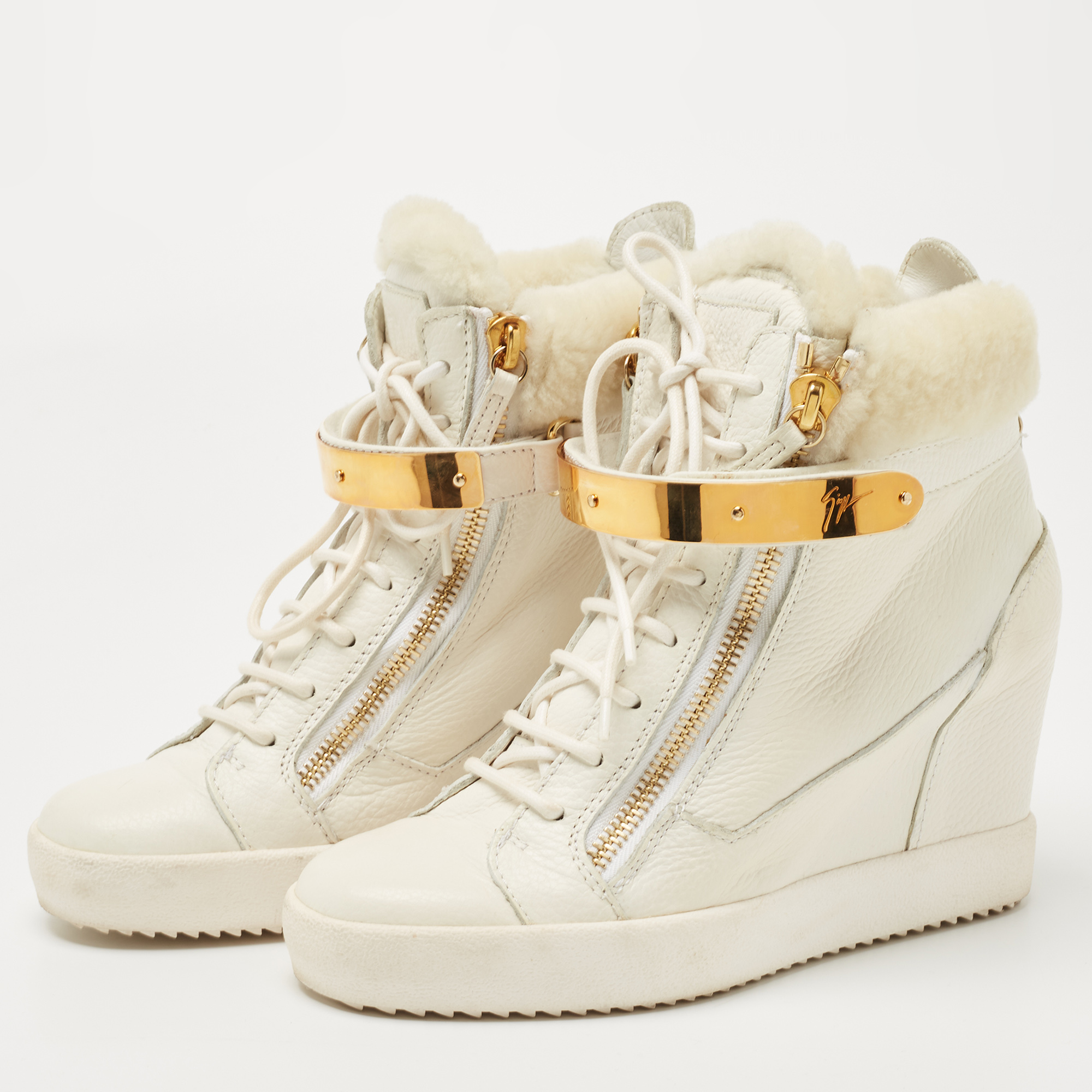 

Giuseppe Zanotti White Leather Chain Detail Tumbled Wedge Sneakers Size