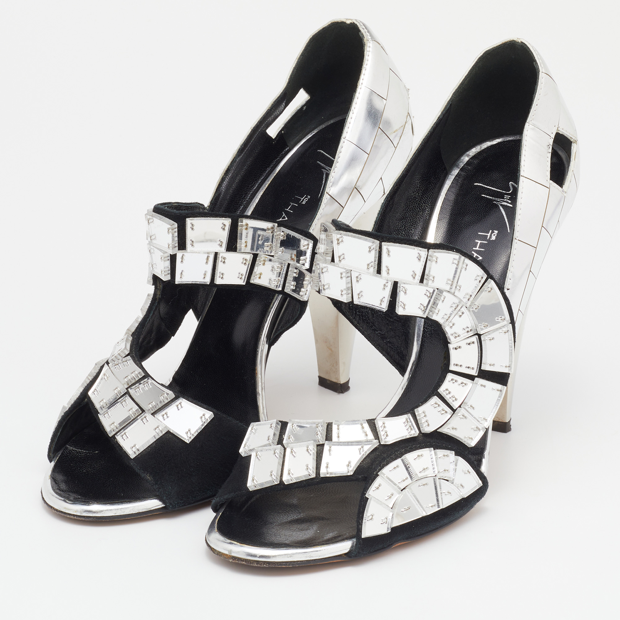 

Giuseppe Zanotti Black/Silver Leather Mirror Embellished Platform Pumps Size