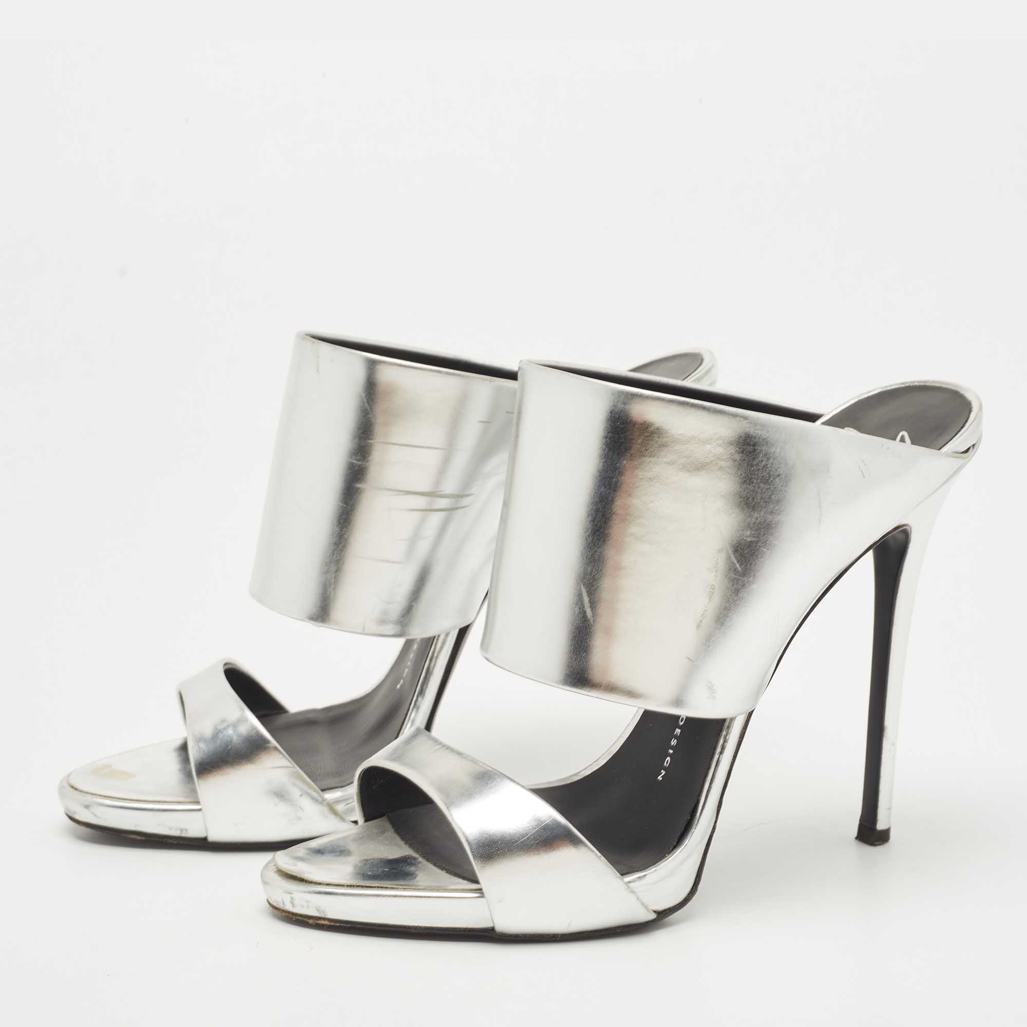 

Giuseppe Zanotti Metallic Silver Leather Andrea Mules Size