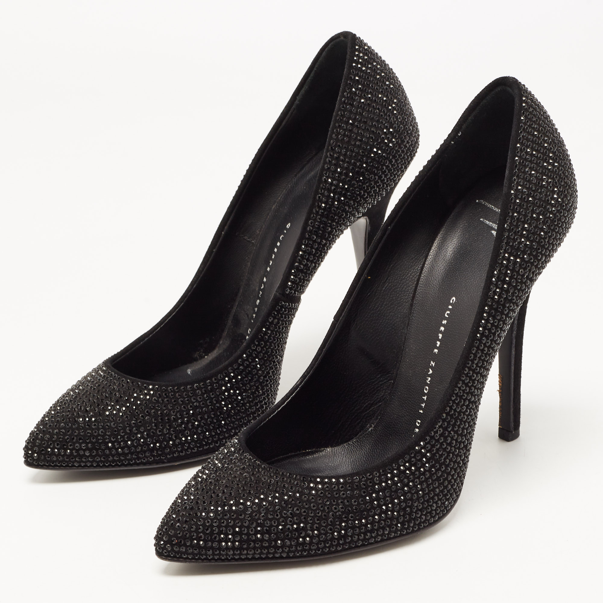 

Giuseppe Zanotti Black Crystal Embellished Suede Pumps Size