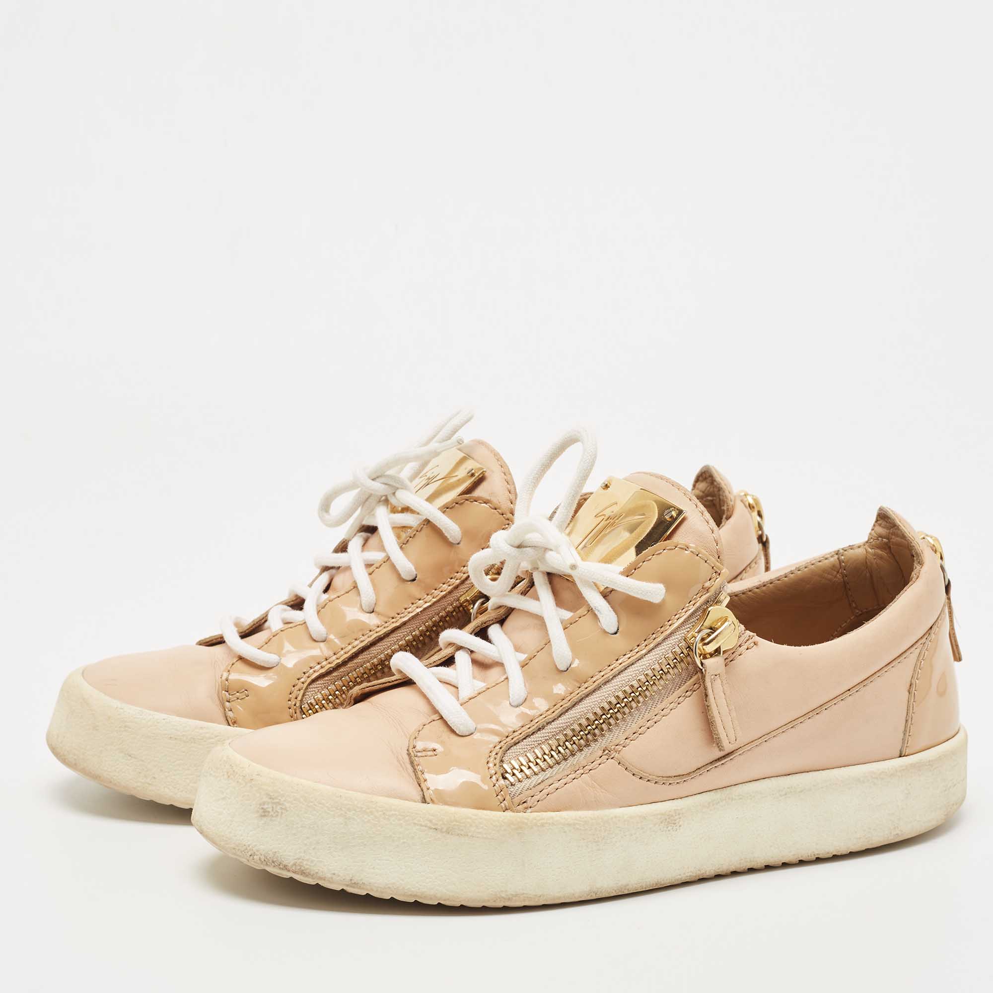 

Giuseppe Zanotti Beige Patent and Leather Low Top Sneakers Size