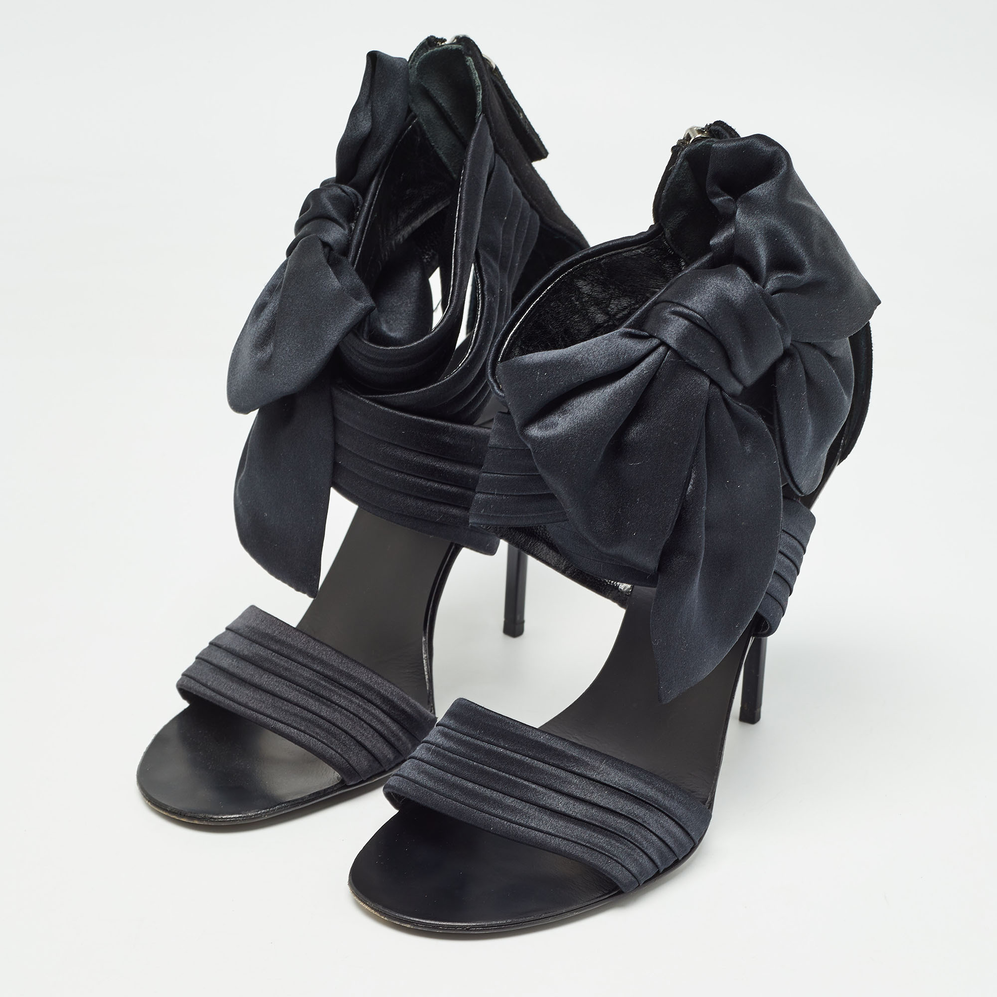 Giuseppe Zanotti Black Satin and Suede Ankle Strap Sandals Size 37 