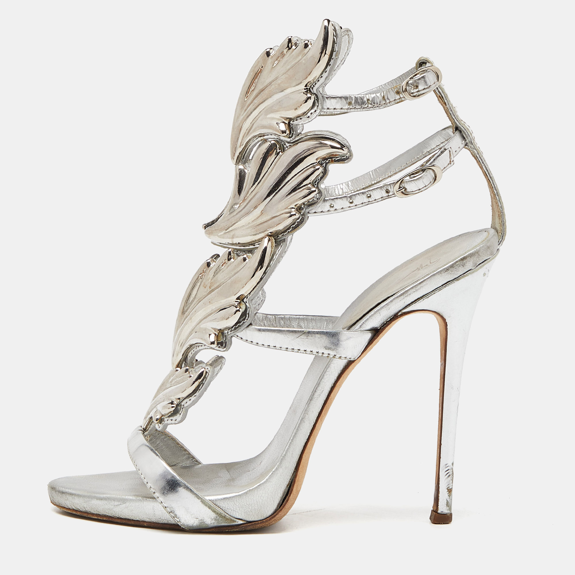 

Giuseppe Zanotti Silver Foil Leather and Metal Cruel Ankle Strap Sandals Size