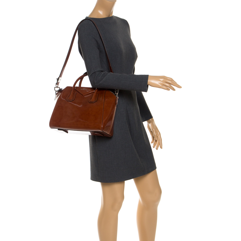 

Givenchy Brown Leather Small Antigona Satchel