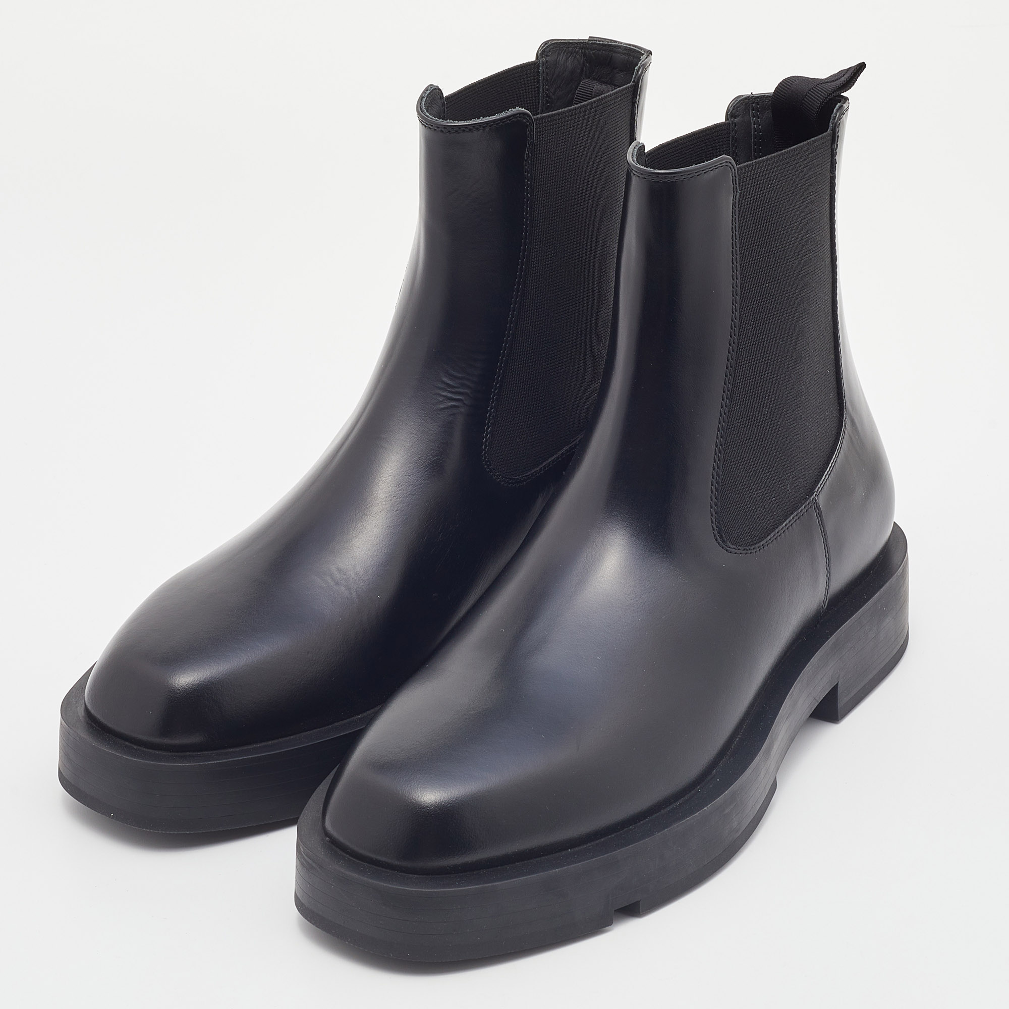

Givenchy Black Leather Ankle Length Boots Size