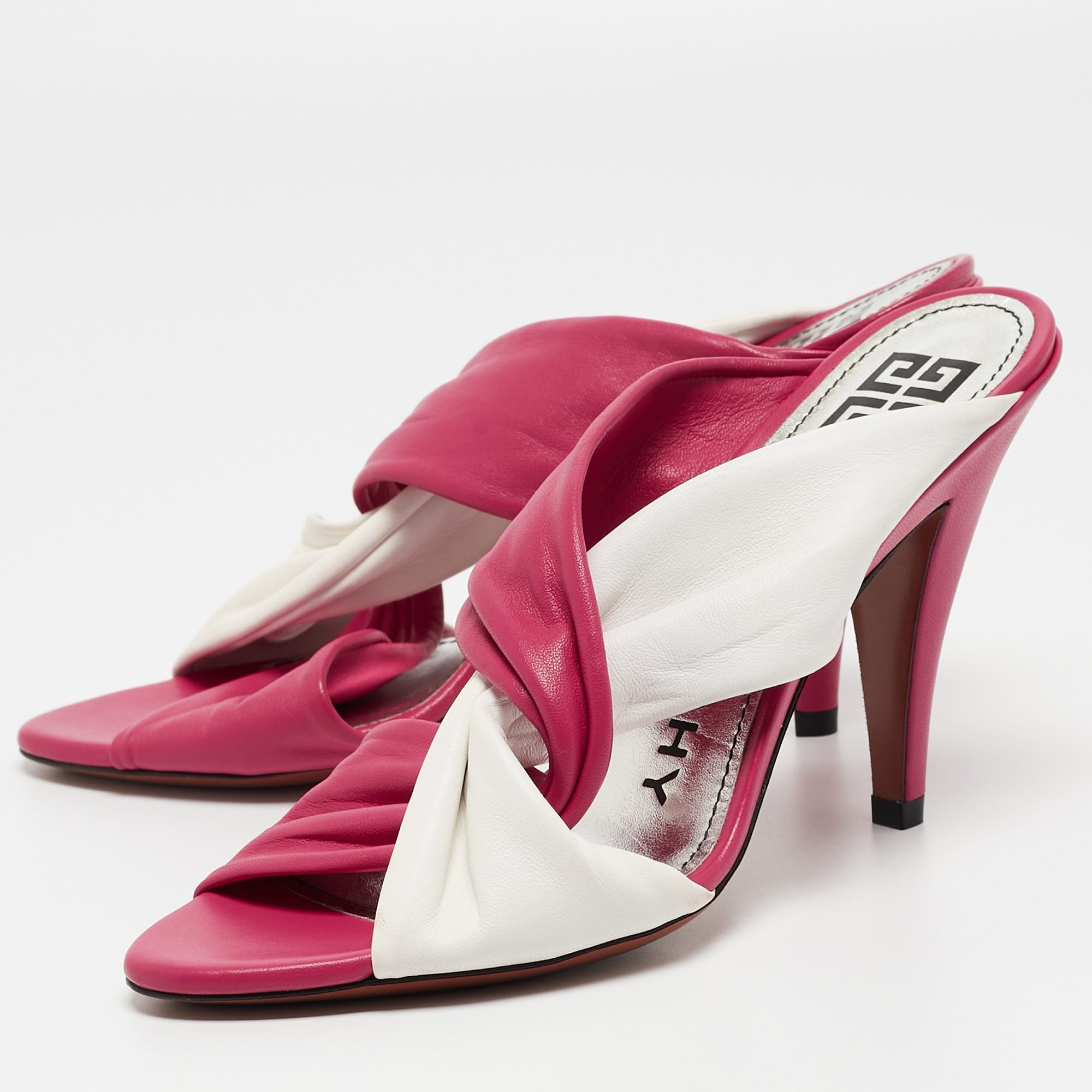 

Givenchy Pink/White Leather Slide Sandals Size