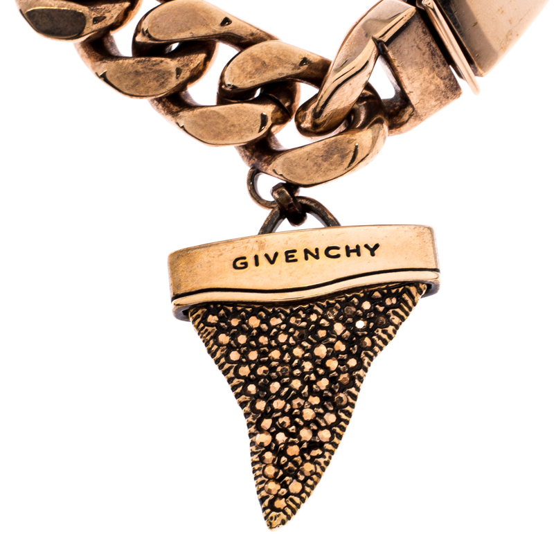 

Givenchy Shark Tooth Charm Metallic Chain Link Bracelet