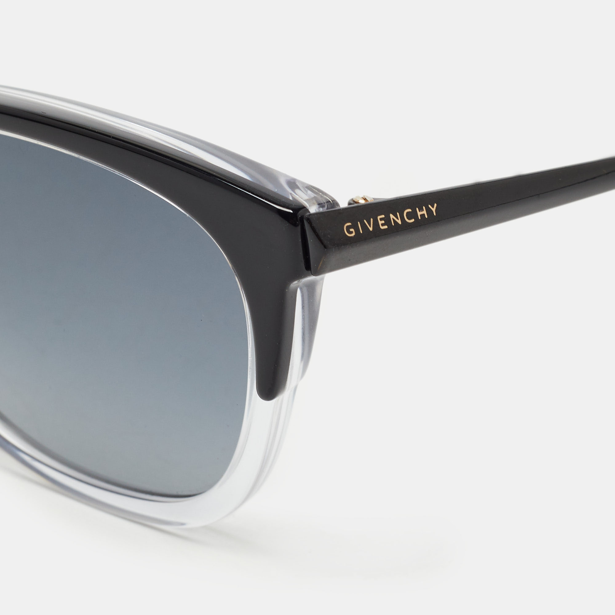 

Givenchy Black GV7072/S Gradient Sunglasses