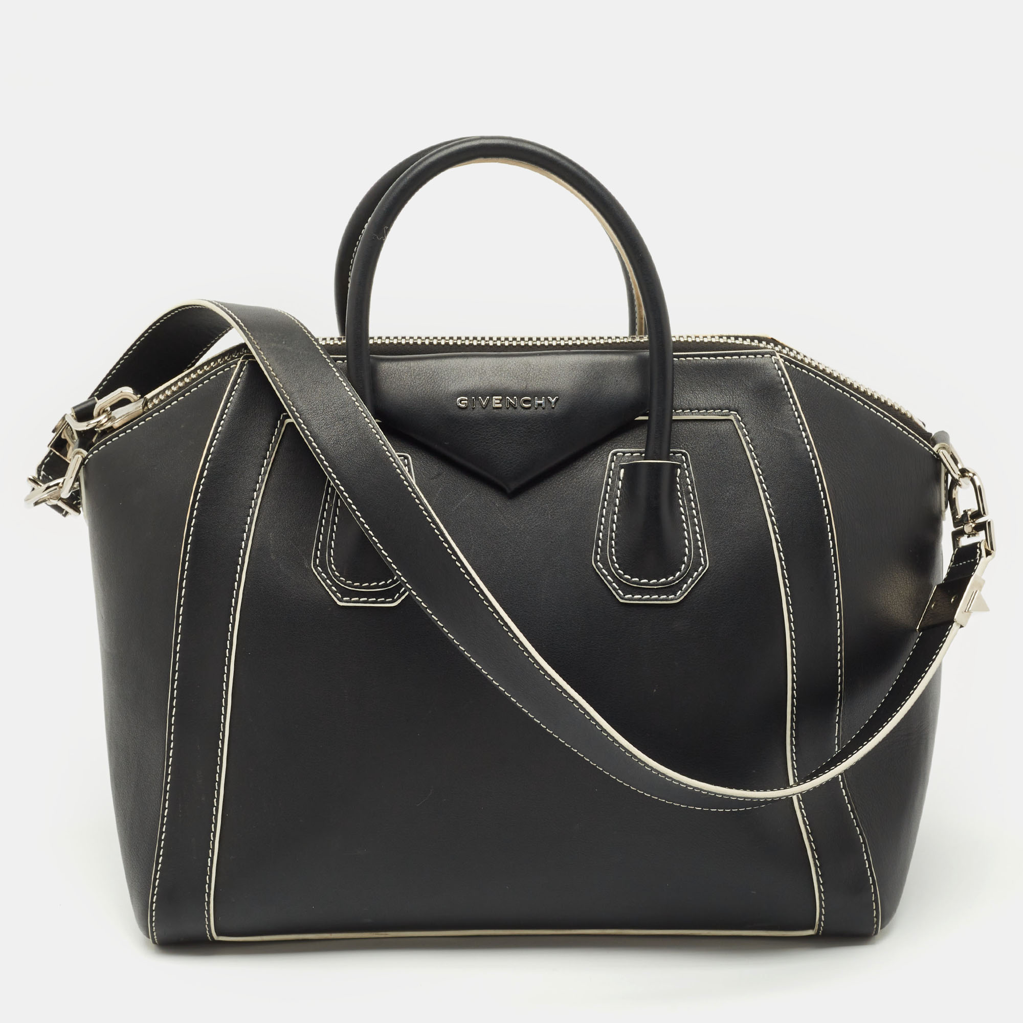 

Givenchy Black Leather  Antigona Satchel