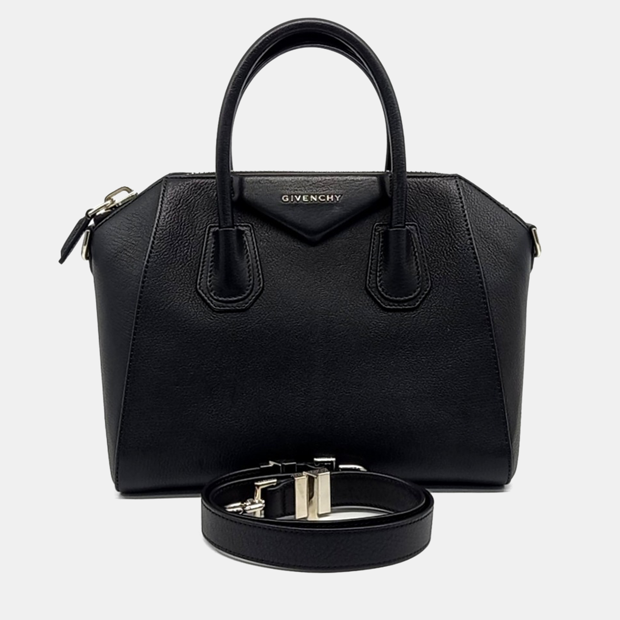 

Givenchy Black Leather Antigona Small