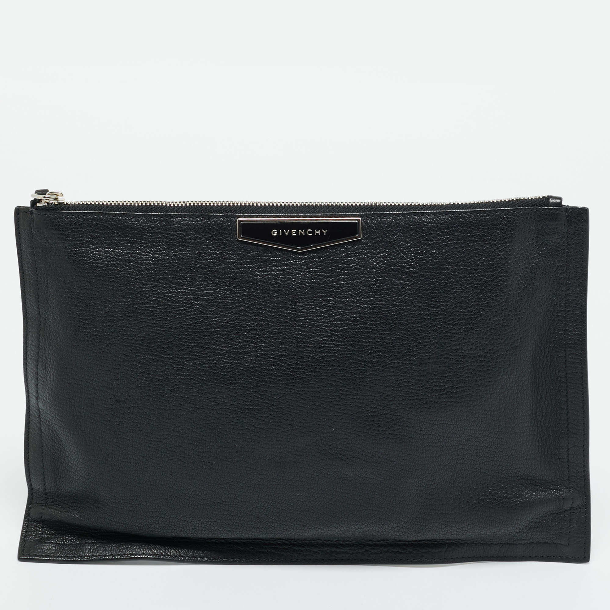 

Givenchy Black Leather Antigona Flat Zip Clutch