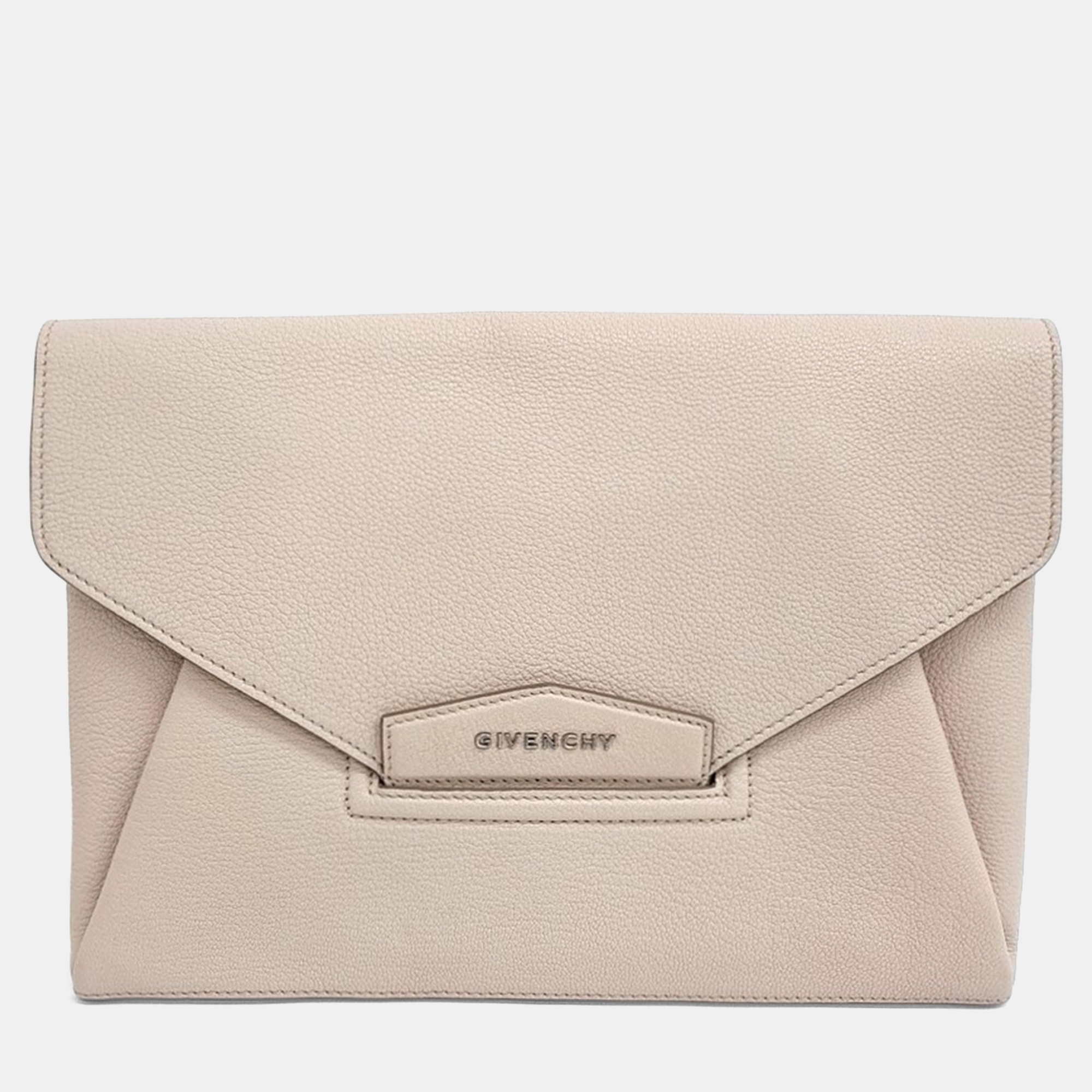 

Givenchy Beige Leather Antigona Envelope Clutch